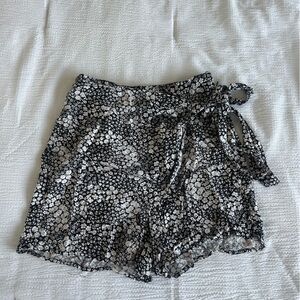 Floral Black and White Skort with Tie